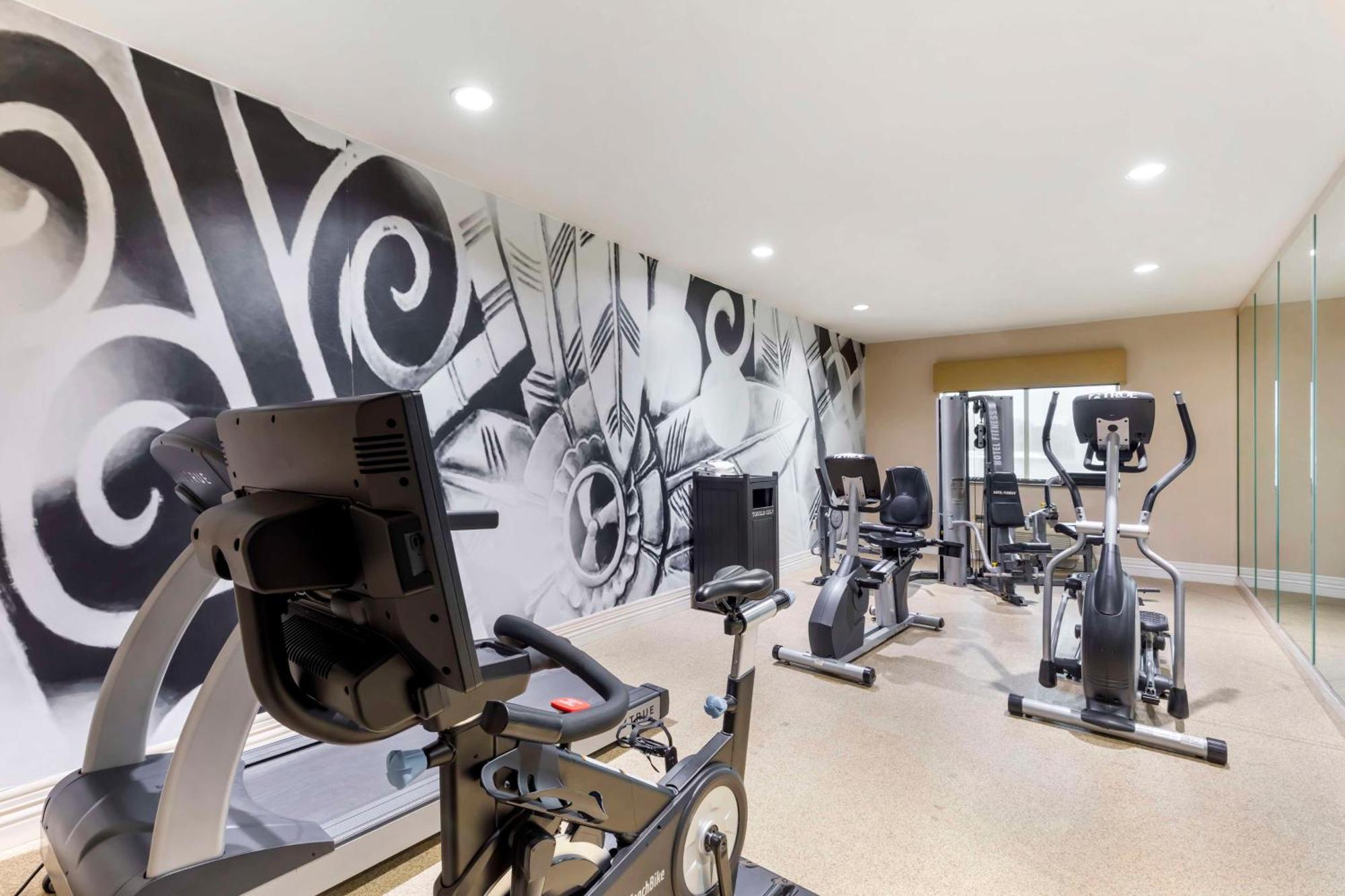 Best Western Plus Burleson Inn & Suites Dış mekan fotoğraf