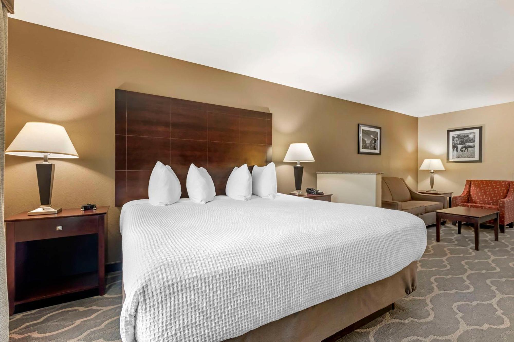 Best Western Plus Burleson Inn & Suites Dış mekan fotoğraf