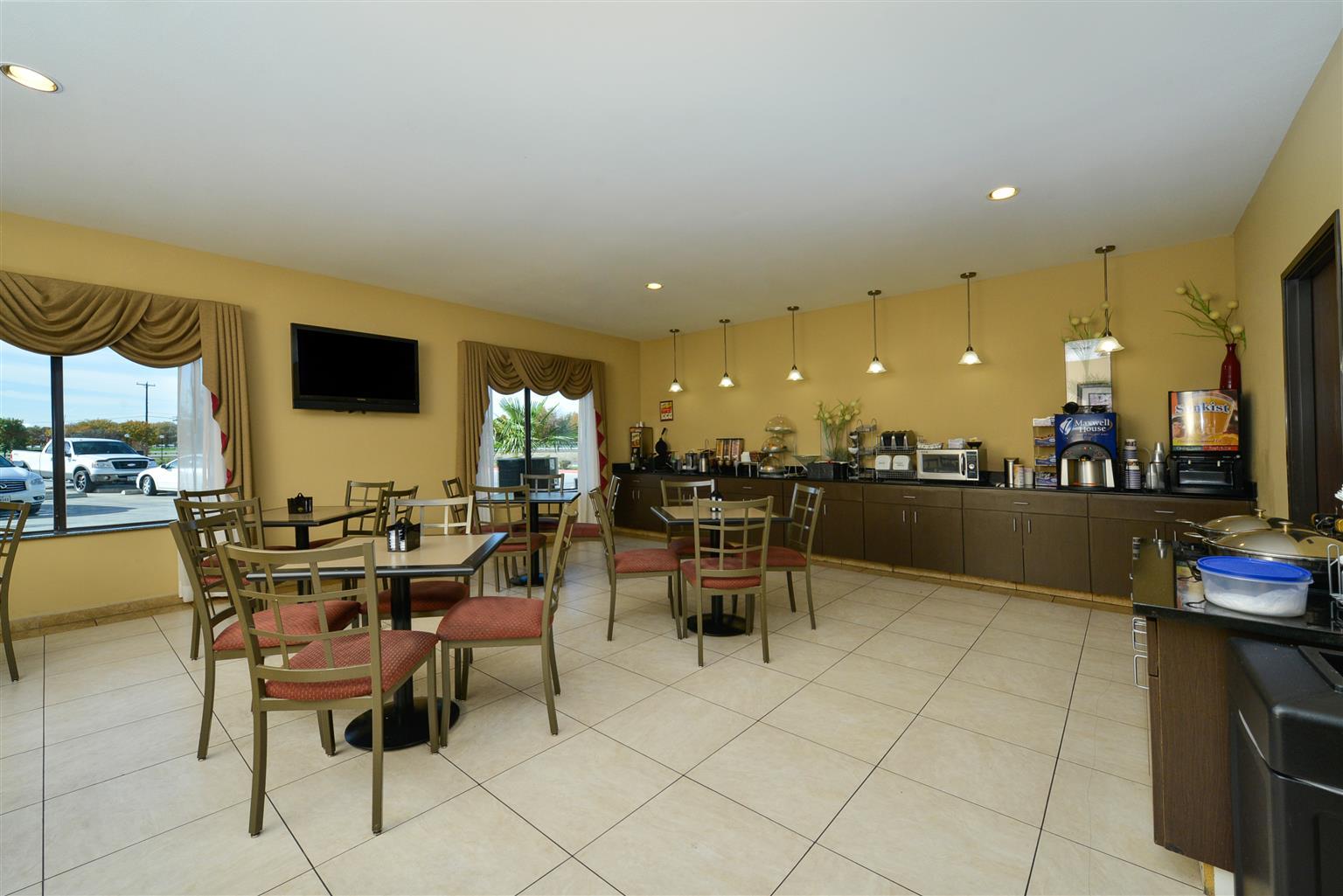 Best Western Plus Burleson Inn & Suites Dış mekan fotoğraf